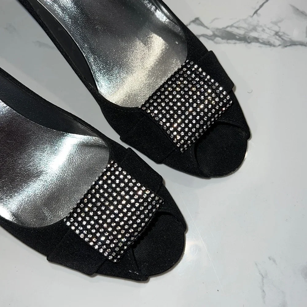 Stuart Weitzman Black Satin Jewel Embellished Peep toe pumps shoes size 6.5 M - Picture 8 of 15